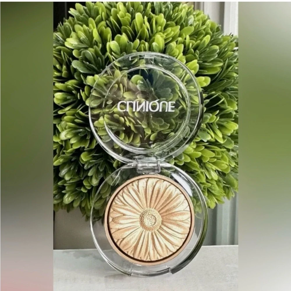Clinique Gold POP Celebration Highlighter ~ NEW~